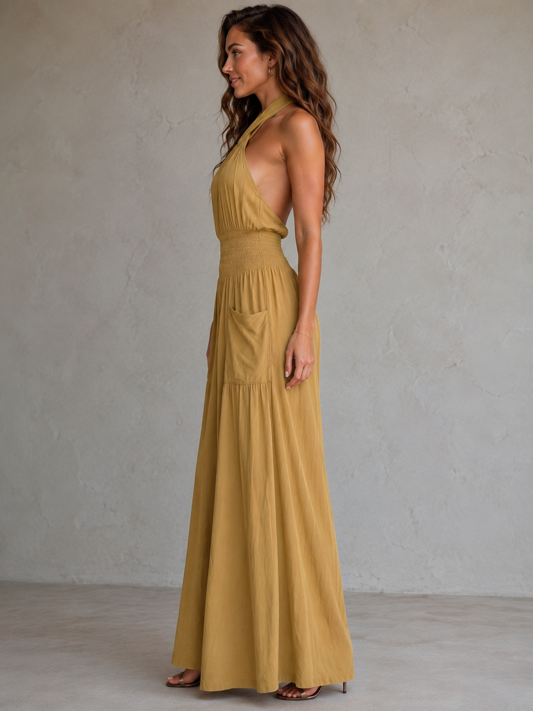Women's Backless Wide-Leg Jumpsuit