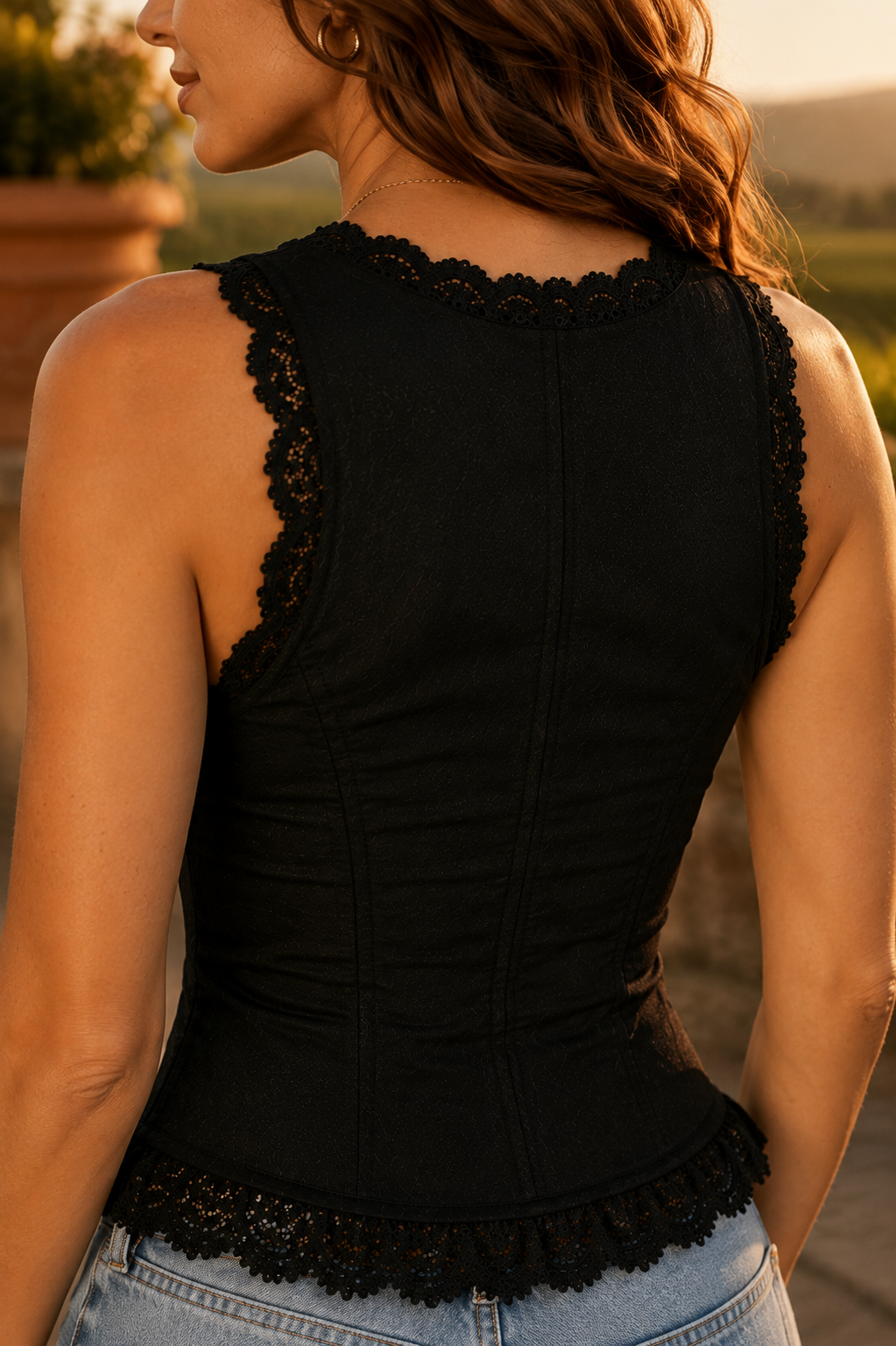 Women's Western Retro Lace-trimmed Sleeveless Vest