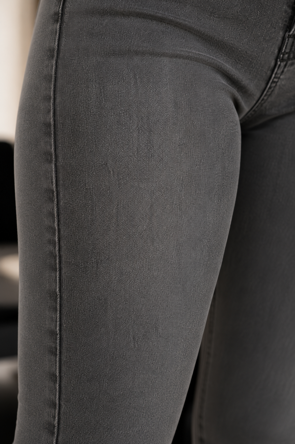 Slim Fit Stretchy Black Leather Skinny Pants